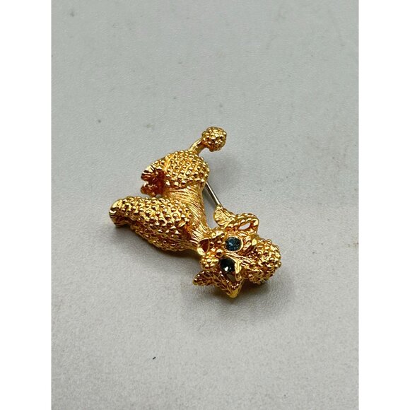 Vintage Krementz Poodle Dog Brooch Gold Tone Metal with Blue Rhinestone Eyes - Picture 3 of 8